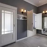 House Managers - Aura Appartement